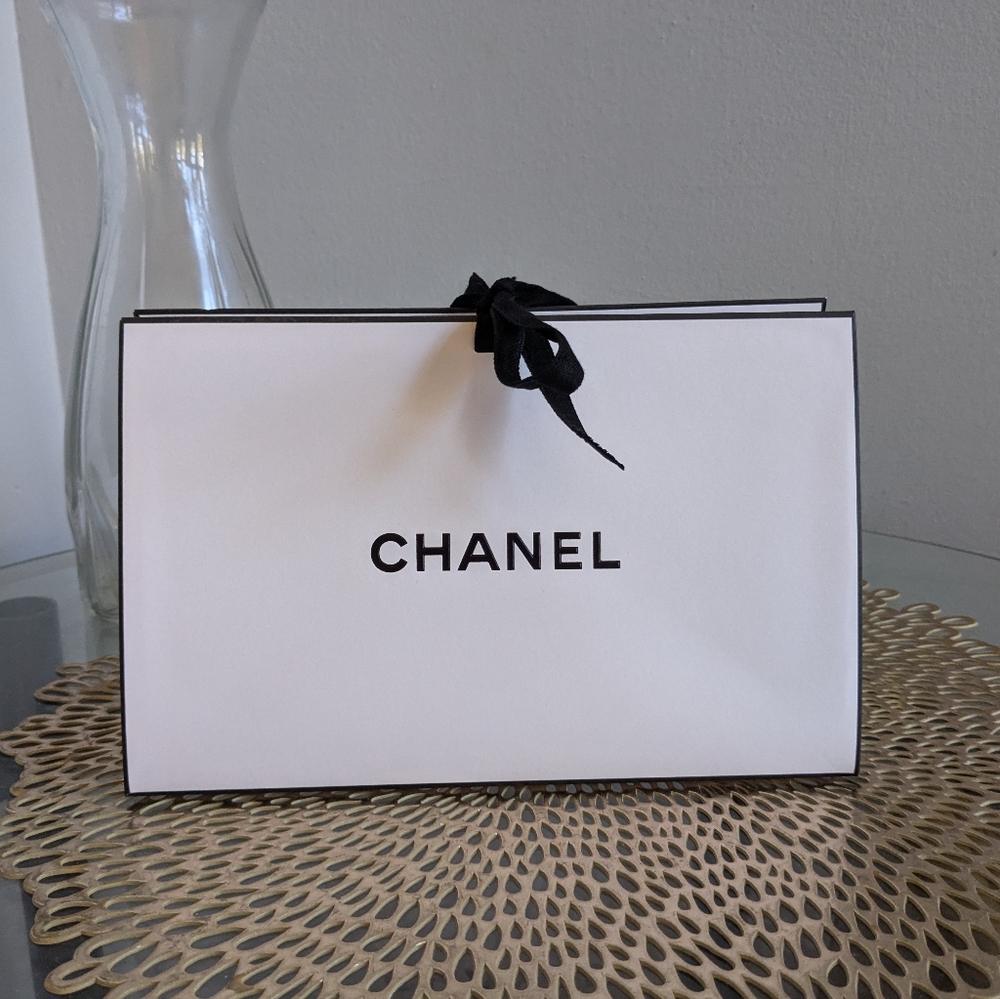 Chanel gift bag